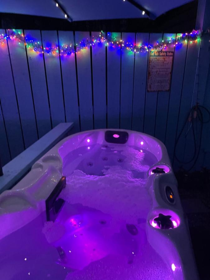 Bankhead Accommodation With Hot Tub Aberdeenshire Gamrie Exterior foto