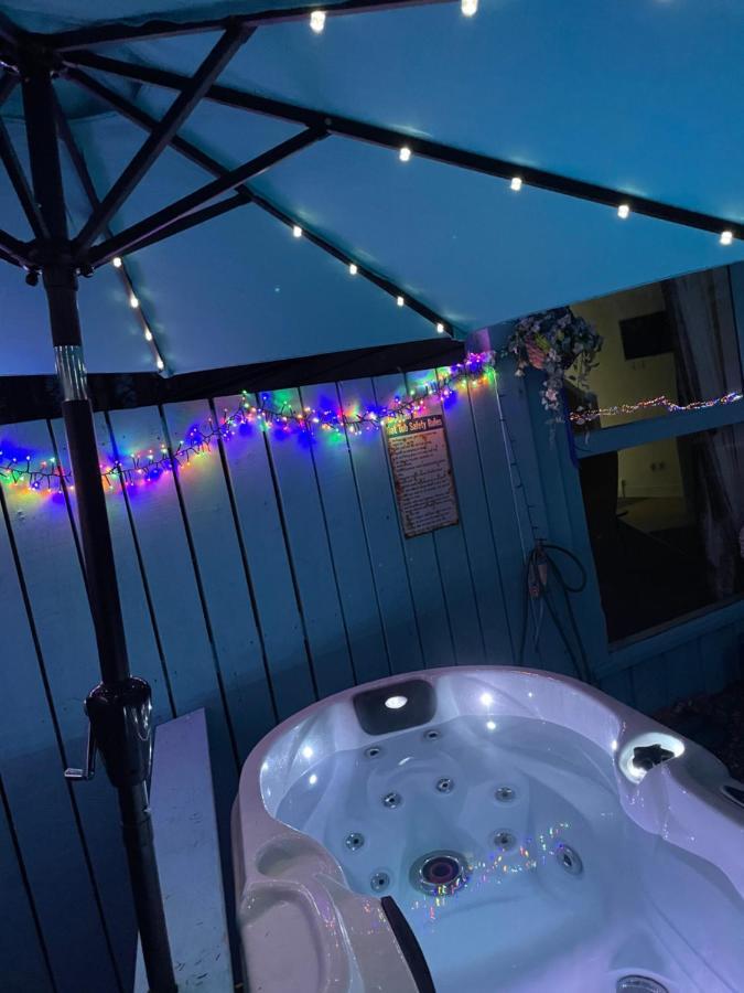 Bankhead Accommodation With Hot Tub Aberdeenshire Gamrie Exterior foto