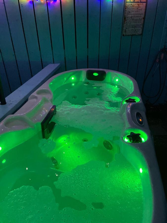 Bankhead Accommodation With Hot Tub Aberdeenshire Gamrie Exterior foto